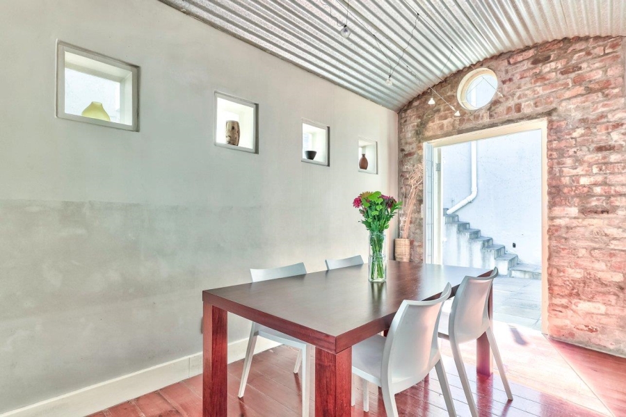 2 Bedroom Property for Sale in Tamboerskloof Western Cape